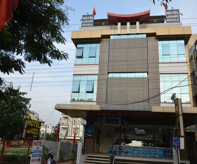 Hotel New Luxury Royale